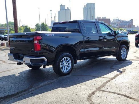 Used 2024 Chevrolet Silverado 1500 LT AWD/4WD image 2