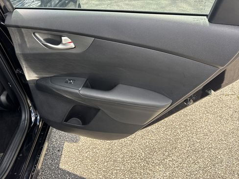 Used 2021 Kia Forte Sedan image 16