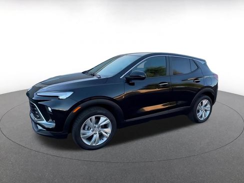 Used 2025 Buick Encore GX Preferred AWD/4WD image 8