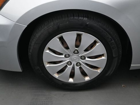 Used 2012 Honda Accord LX image 34