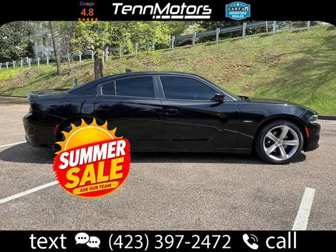 Used 2017 Dodge Charger R/T RWD image 1