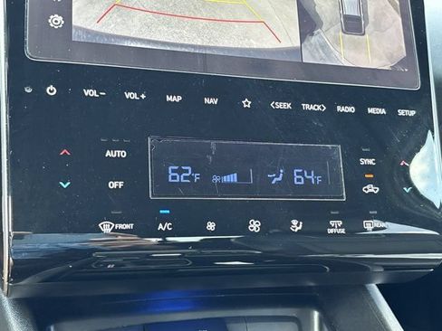 Used 2023 Hyundai Santa Cruz Limited w/ Launch Package AWD/4WD image 32