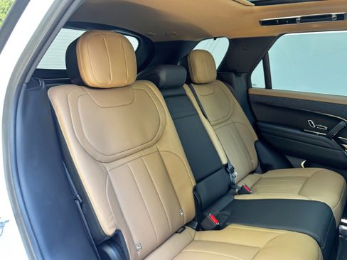 Used 2024 Land Rover Range Rover Sport Autobiography image 46