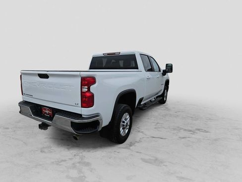 Used 2024 Chevrolet Silverado 2500 LT image 8