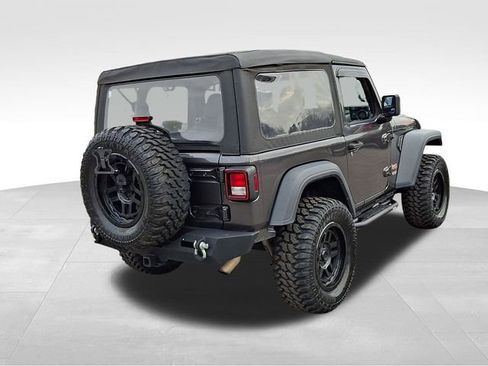 Used 2018 Jeep Wrangler Sport image 7