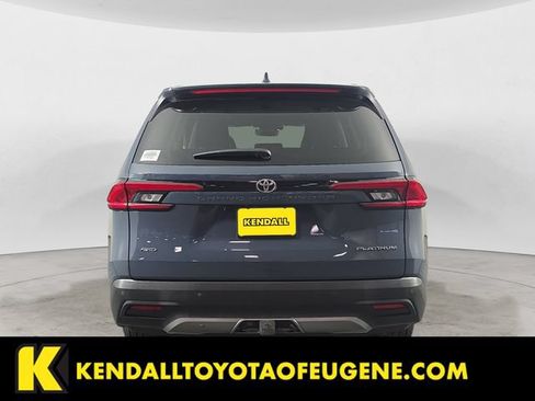 Certified 2024 Toyota Grand Highlander AWD image 6