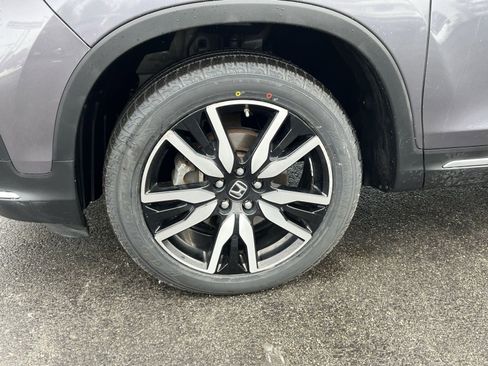 Used 2022 Honda Pilot Elite image 9