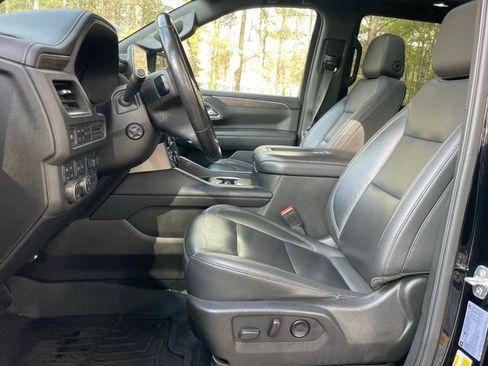 Used 2021 Chevrolet Tahoe Z71 w/ Z71 Off-Road Package AWD/4WD image 14
