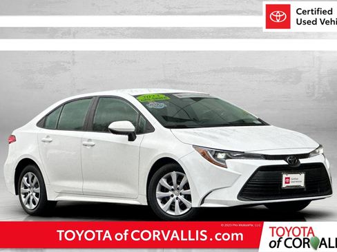 Used 2023 Toyota Corolla LE image 1