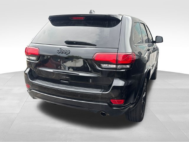 Used 2021 Jeep Grand Cherokee Laredo X AWD/4WD image 3