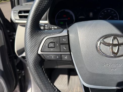 Used 2021 Toyota Sienna Limited AWD/4WD image 18