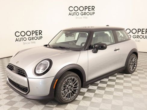 New 2025 MINI Cooper 2-Door Hardtop image 10
