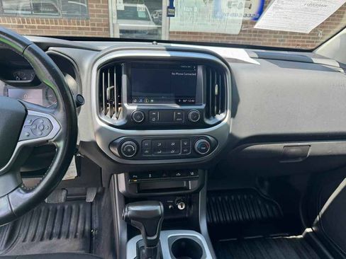 Used 2020 Chevrolet Colorado LT w/ Safety Package RWD image 14