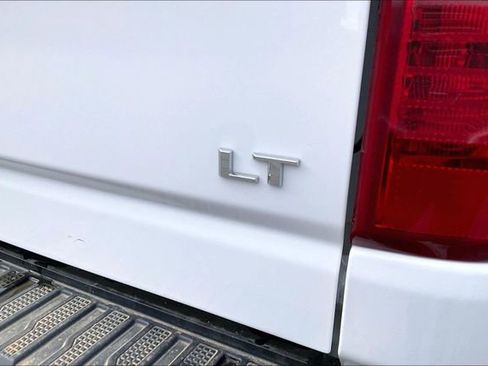 Used 2025 Chevrolet Silverado 2500 LT w/ Convenience Package image 22