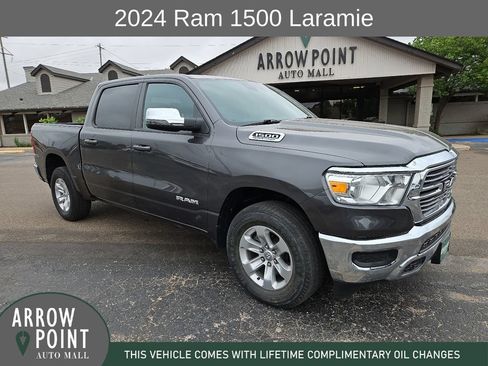 Used 2024 RAM 1500 Laramie AWD/4WD image 1