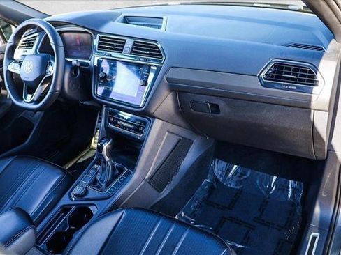 Used 2022 Volkswagen Tiguan SE R-Line AWD/4WD image 25