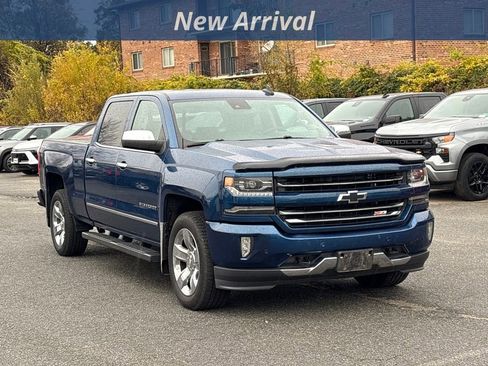 Used 2017 Chevrolet Silverado 1500 LTZ Z71 w/ LPO, Street Package image 4