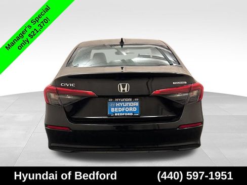 Used 2022 Honda Civic Touring image 6