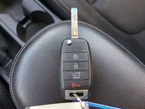 Used 2019 Kia Soul + FWD image 26