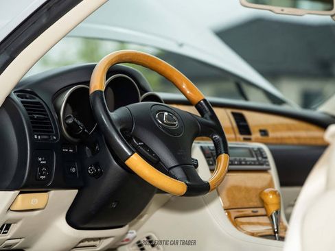 Used 2003 Lexus SC 430 Convertible RWD image 34