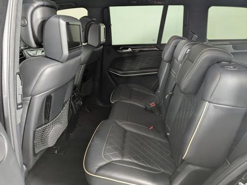 Used 2016 Mercedes-Benz GL 550 4MATIC image 16