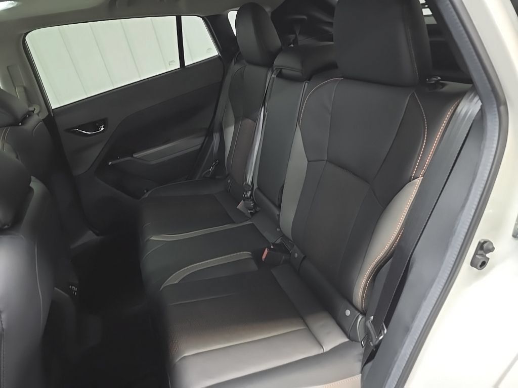 Used 2025 Subaru Crosstrek 2.5i Limited AWD/4WD image 33
