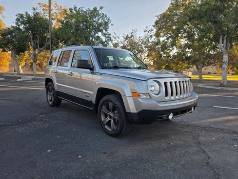 Used 2017 Jeep Patriot 75th Anniversary w/ Power Value Group FWD image 1