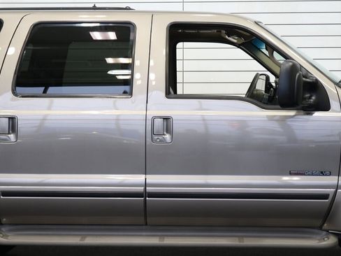 Used 2002 Ford Excursion Limited image 49