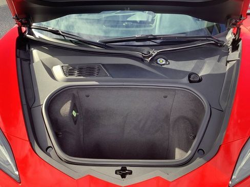 Used 2020 Chevrolet Corvette Stingray Coupe w/ Z51 Performance Package image 30