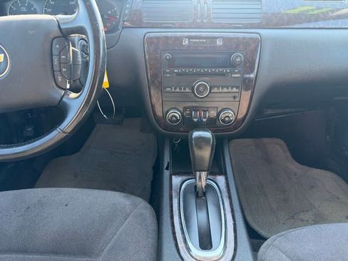 Used 2012 Chevrolet Impala LT w/ LT Sunroof Package image 14