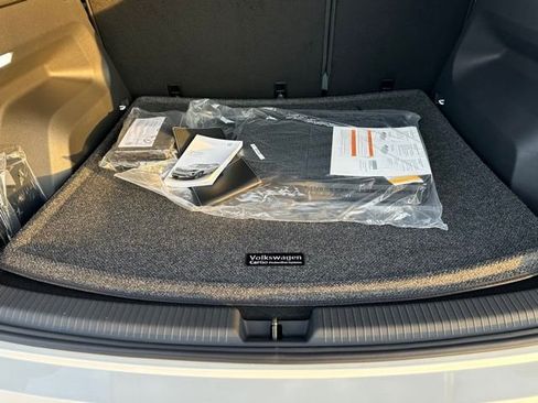 New 2026 Volkswagen Atlas Cross Sport SEL R-Line image 18