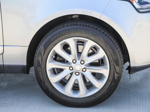 Used 2017 Land Rover Range Rover HSE AWD/4WD image 10