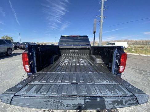 Used 2022 GMC Sierra 3500 SLE w/ SLE Value Package AWD/4WD image 23