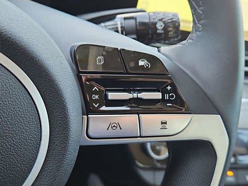 New 2026 Hyundai Elantra Limited image 25