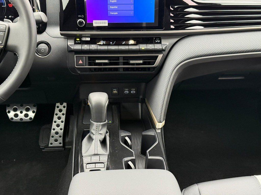 New 2026 Toyota Camry SE FWD image 11