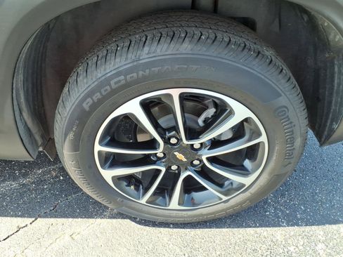 Used 2024 Chevrolet TrailBlazer LT w/ LT Cold Weather Package FWD image 10