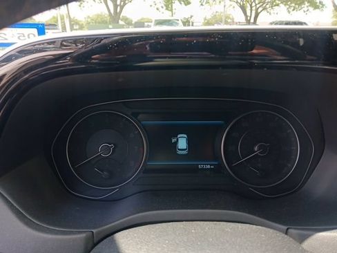 Used 2021 Hyundai Palisade SEL FWD image 2