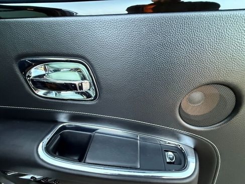 Used 2015 Rolls-Royce Ghost RWD image 28