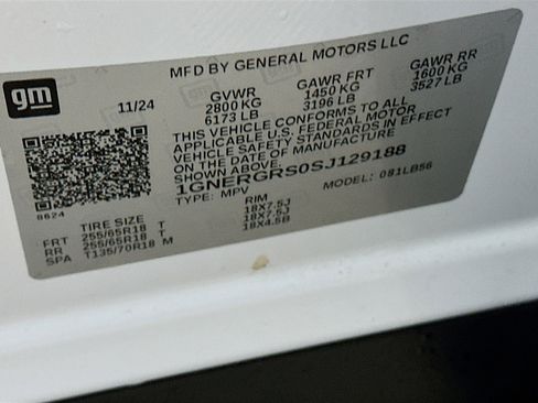 Used 2025 Chevrolet Traverse LT image 12