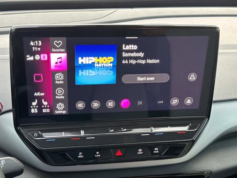 Certified 2023 Volkswagen ID.4 Pro image 27