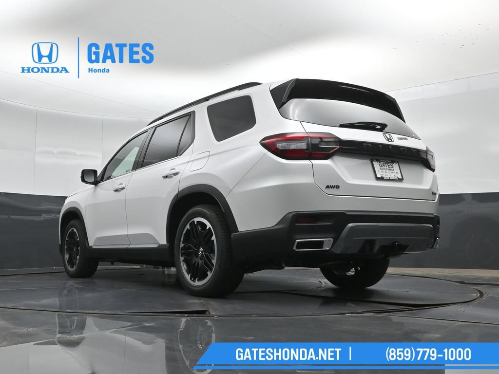 New 2026 Honda Pilot Touring image 46