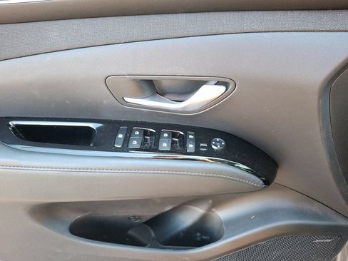 Used 2024 Hyundai Tucson Limited AWD/4WD image 15