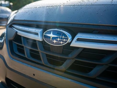 Certified 2022 Subaru Crosstrek 2.0i Premium w/ Moonroof Package AWD/4WD image 13