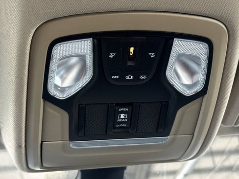 Used 2020 RAM 1500 Big Horn AWD/4WD image 22