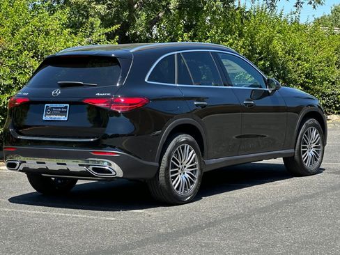 Certified 2025 Mercedes-Benz GLC 300 4MATIC image 3