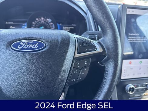 Used 2024 Ford Edge SEL image 20