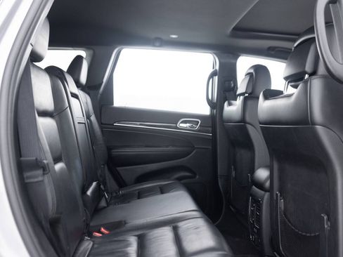 Used 2018 Jeep Grand Cherokee Limited AWD/4WD image 31