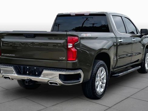 Used 2023 Chevrolet Silverado 1500 LTZ AWD/4WD image 13