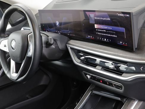 Used 2025 BMW X7 xDrive40i image 22