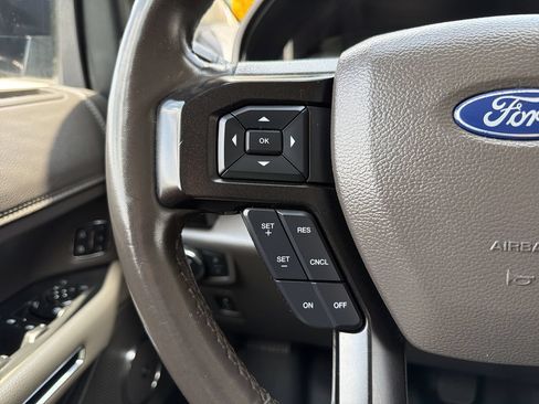 Used 2020 Ford Expedition Limited AWD/4WD image 30